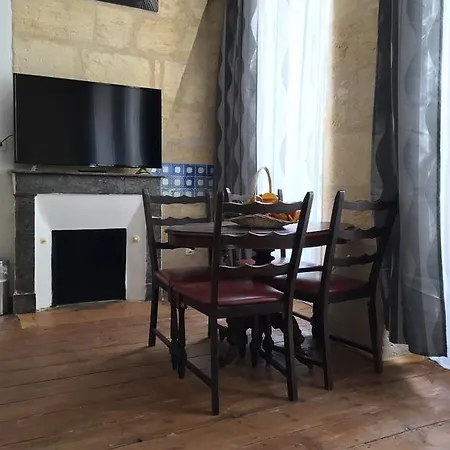 Saint Michel Apartment